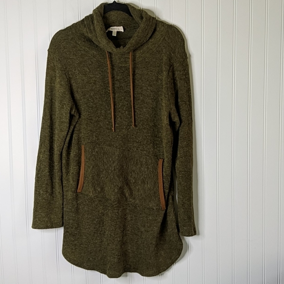 Hailey & Co. Sweaters - Hailey & Co. Olive Green Pullover